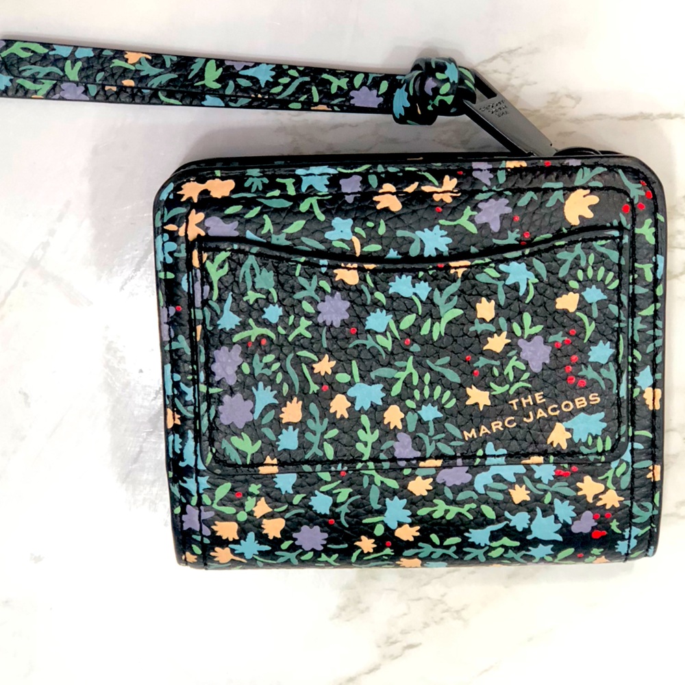 MARC JACOBS Black Mini Ditsy Floral ‘the Softshot’ Compact Wallet